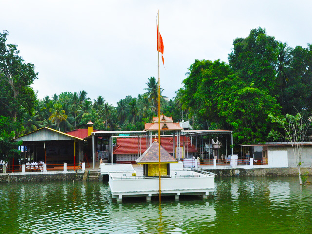 Elamkulam Sree Mahadeva Temple